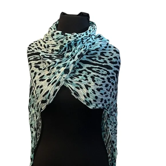 NWT DOLCE & GABBANA Green Leopard Print - Picture 3 of 8